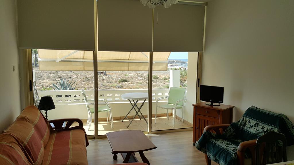 Dalia 5 Apartment Пафос Экстерьер фото